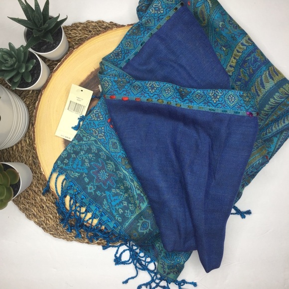 NWT🍀[Collection Eighteen] Beautiful Scarf - Picture 5 of 8